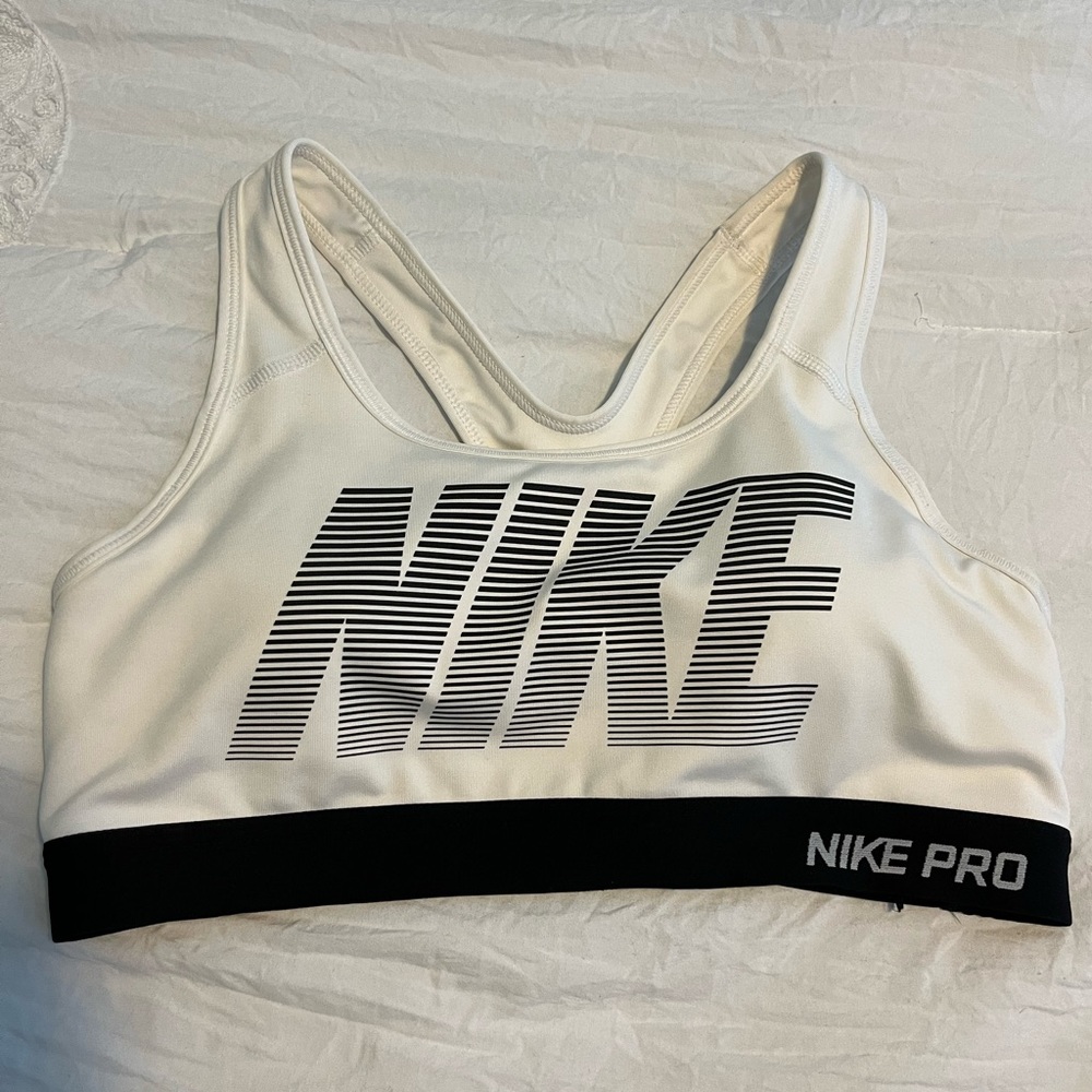 Nike Pro Sports Bra